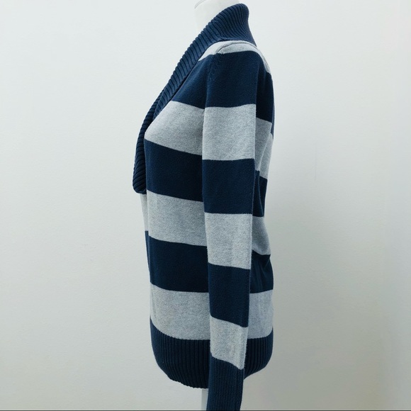 ⭐️Banana Republic⭐️Shawl Neck Stripes Sweater - Picture 5 of 8
